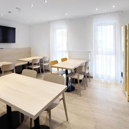 Apartment Hotel 37 Altdorf  Kültér fotó