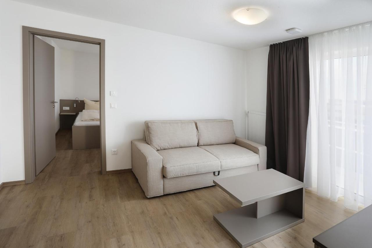 Apartment Hotel 37 Altdorf  Kültér fotó