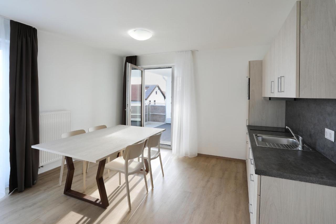 Apartment Hotel 37 Altdorf  Kültér fotó